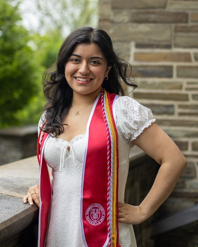 Angelica el día de su graduación en Cornell
